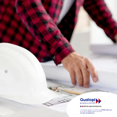 Image smartphone formation batiment réalise par QUALIFORM CONSULTANTS certifié QUALIOPI